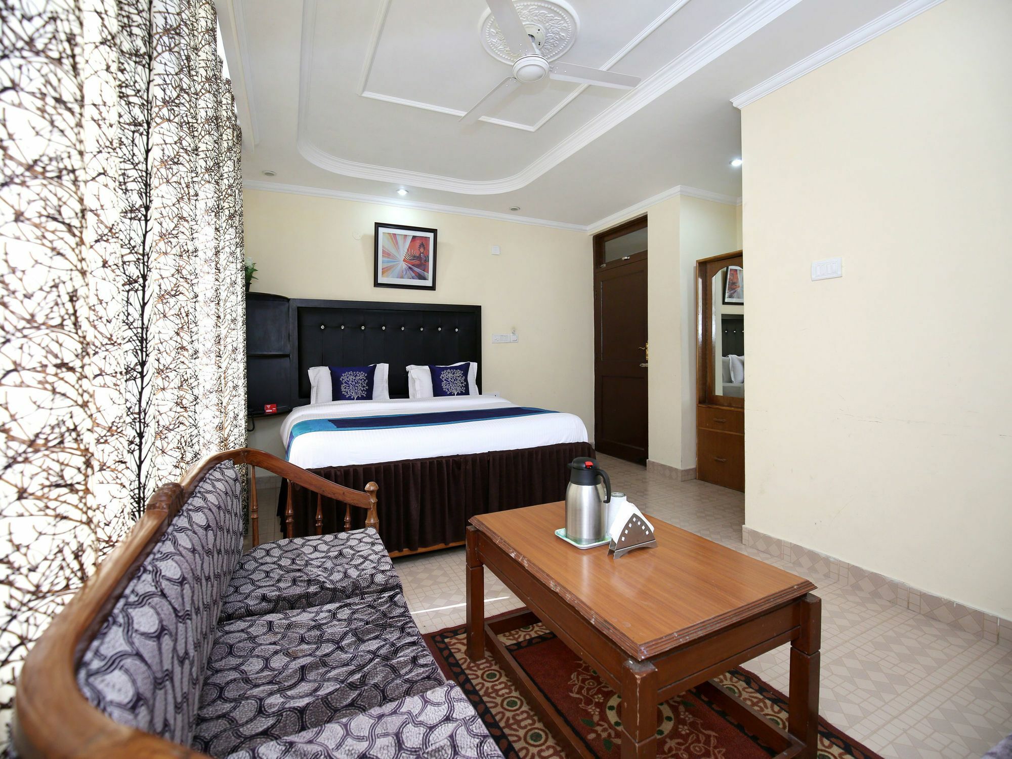 דרמסאלה Oyo 9942 Hotel Ravine מראה חיצוני תמונה